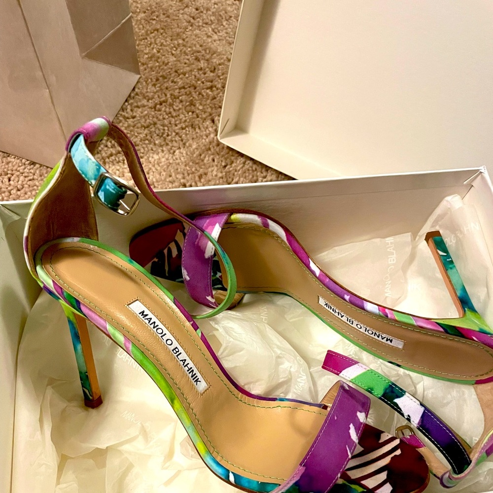 MANOLO BLAHNIK ankle strap “chaos” heeled sandals